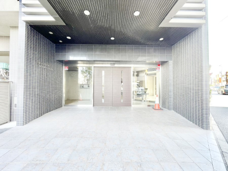 �G���g�����X �������������͋C�̃G���g�����X