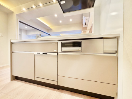 �L�b�`�� �������������I�ɁA�y�����I�V�X�e���L�b�`��