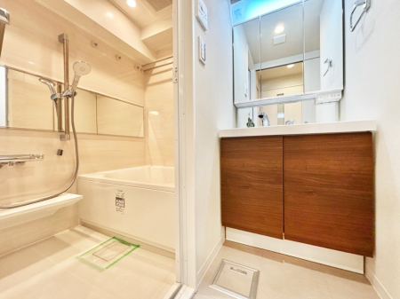 ���ʑ�E���ʏ� ������������ʉ��ώ��Œ��̐g�x�x�����K  