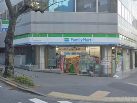 ���ӊ� �R���r�j 100m �t�@�~���[�}�[�g���˒ʂ�X