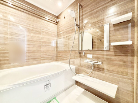 ���� ����̔�������Ă���閾�邢�������̂���o�X���[��