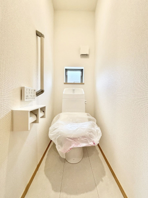 �g�C�� �g�C����1�K��2�K���ꂼ��ɔz�u����Ă��ĂƂĂ��֗��ł��B 