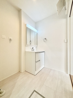 ���̑� �L�X�Ƃ�Ƃ�̂��郉���h���[�X�y�[�X�B  