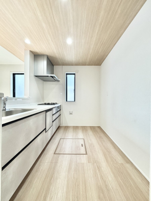 �L�b�`�� �|�b�v�A�b�v�V�䂪�f�G�ȃL�b�`���I��������̂ō̌����Ƃꊷ�C�ɂ��𗧂��܂��B