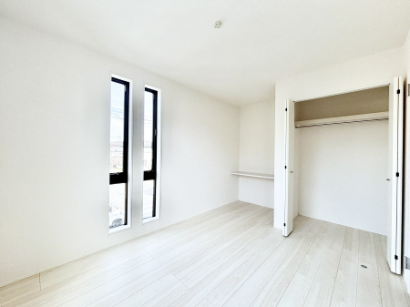 �q������ �q�������ɂ��������߂Ȏ��[�X�y�[�X�����Ղ�̋���