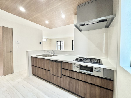 �L�b�`�� �����g���L�b�`��������A�g���₷�����������̂��₷���ɂ������܂����B 