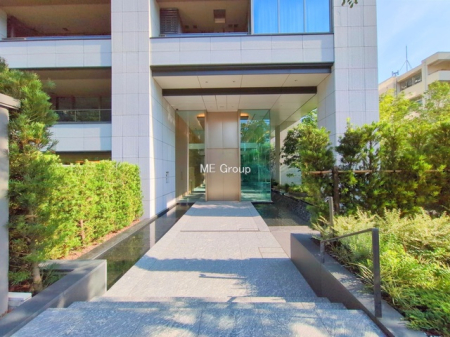 �G���g�����X -