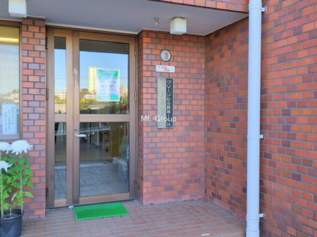 �G���g�����X -