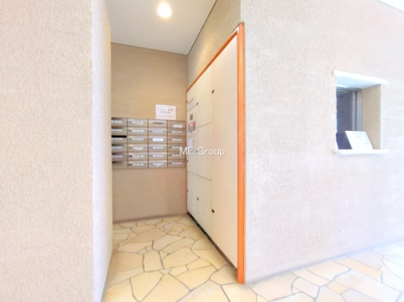 �G���g�����X -