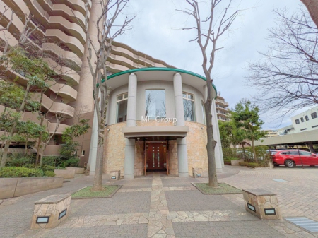 �G���g�����X -