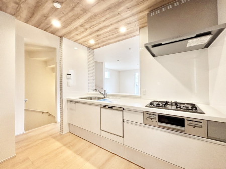 �L�b�`�� �����g���L�b�`��������A�g���₷�����������̂��₷���ɂ������܂����B 