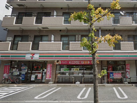 ���ӊ� �R���r�j 300m �Z�u��-�C���u�� ��������S���ړX