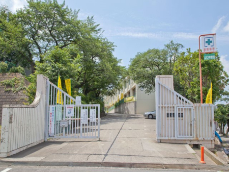 ���ӊ� ���w�Z 1800m ����s���R�����w�Z