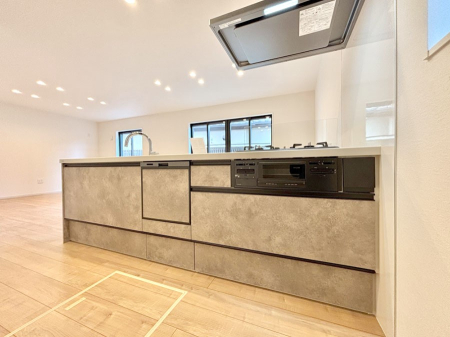 �L�b�`�� ���������Ȃ���ł����Ƒ��Ƃ̉�b���y���߂�ΖʃL�b�`��