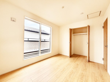 �q������ �q�������ɂ��������߂Ȏ��[�X�y�[�X�����Ղ�̋���