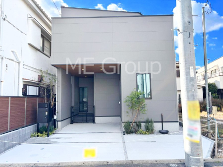 ���n�O�ώʐ^ �������ꂽ�O�ρA�㎿�ȏZ��Ԃ��L���鎺���͉i�����S���ĉ߂�����Z���ł��B 