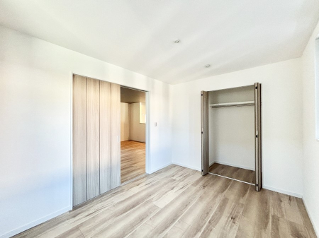 �q������ ���r���O�אڂ̗m���͖ڂ��͂��₷���̂Ŏq�������Ƃ��Ă����g�����������܂��B