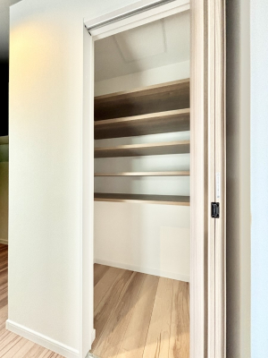 ���[ �H�i�̃X�g�b�N�⒲�����̕ۊǂɕ֗��ȉ��I�t���p���g���[