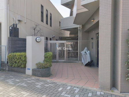 �G���g�����X -