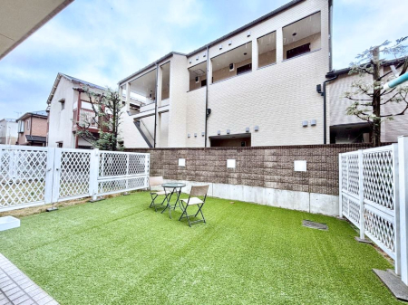 ���̑� �e���X�i��11m2�j�{��p��i��29m2�j�t���ŊJ�����̂��邨���܂��ł��B