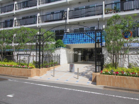 �G���g�����X -