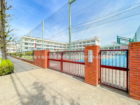 ���ӊ� ���w�Z 300m �k�旧���\�����w�Z