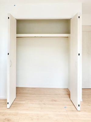 ���[ ��������ߗނ�ו��Ȃǂ̎��[�ɕ֗��ȃN���[�[�b�g�t���ł��B