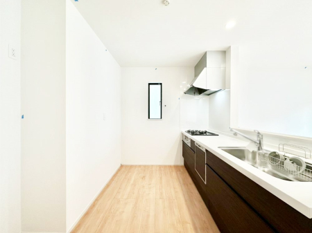 �L�b�`�� ��Ƃ肠��L�b�`���ł͂��Ƒ��Ɗy�������������ł��܂��B