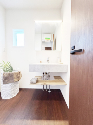 ���̑� �L�X�Ƃ�Ƃ�̂��郉���h���[�X�y�[�X