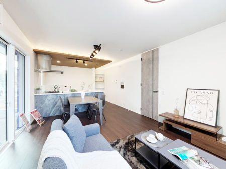 ���̑����� �Ƒ������R�ƏW�܂�e���̃X�y�[�X�ɂȂ肻��