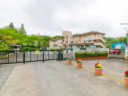 ���ӊ� ���w�Z 1300m �����q�s�����R���w�Z