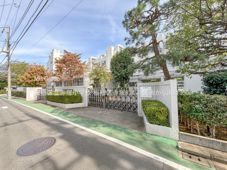 ���ӊ� ���w�Z 300m ���旧�Ԓˏ��w�Z