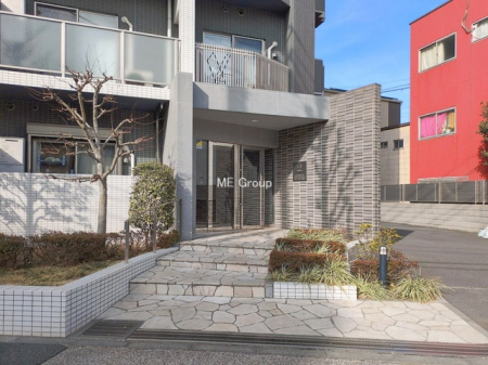 �G���g�����X -