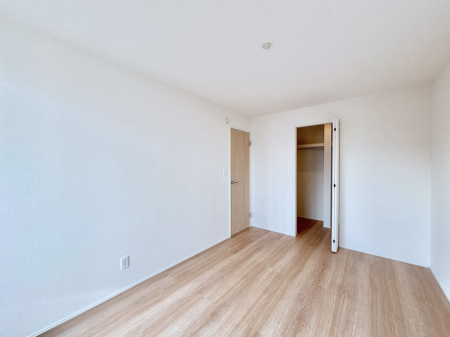 �q������ �q�������ɂ��������߂Ȏ��[�X�y�[�X�����Ղ�̋���