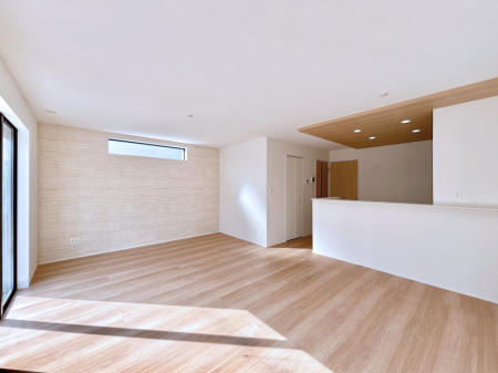 ���̑����� �Ƒ������R�ƏW�܂�e���̃X�y�[�X�ɂȂ肻��