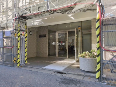 �G���g�����X -