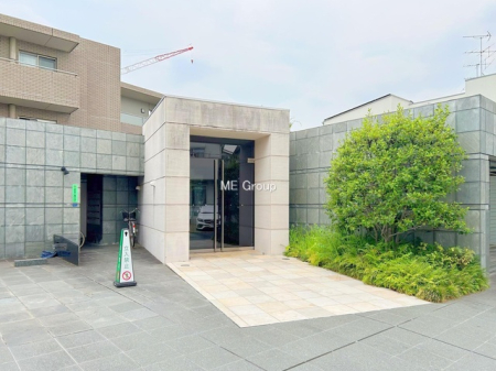 �G���g�����X -