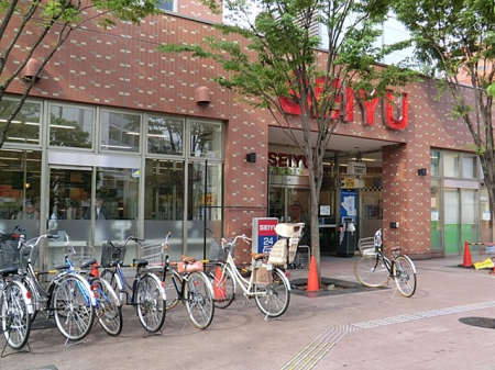 ���ӊ� �X�[�p�[ 700m ���F�|�̒˓X