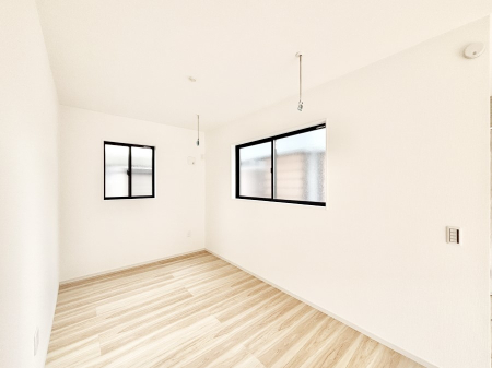 ���̑� ���r���O�̈ꕔ�͌���Ǝ��X�y�[�X�Ƃ��Ă����p�ł��܂�