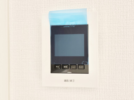 ���̑����� TV���j�^�[�t�C���^�[�t�H�����t���Ă��ăZ�L�����e�B�[��