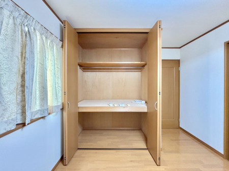 ���[ �����Ղ�̎��[�X�y�[�X�ŉ��K�ɕ�点���� 