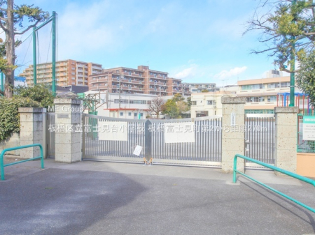 ���ӊ� ���w�Z 270m ���旧�x�m���䏬�w�Z