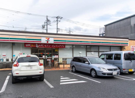 ���ӊ� �R���r�j 300m �Z�u��-�C���u�� �]�ː�k�����T���ړX