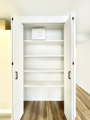 ���̑����� �L�����[�B�|�������G�߂̏��������[���邱�Ƃ��ł��܂��B