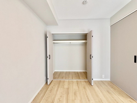 ���[ �m���N���[�[�b�g�B���s��������̂Ō���̈ߗނ�����������[�ł��܂��B