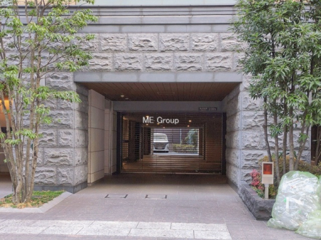 �G���g�����X -