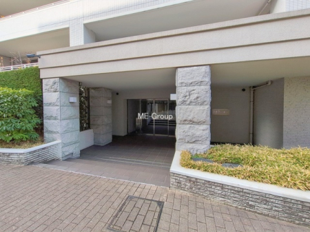 �G���g�����X -