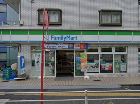 ���ӊ� �R���r�j 200m �t�@�~���[�}�[�g �������ܔ����l���ړX