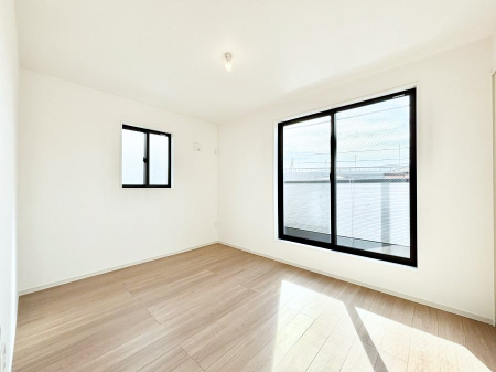 ���̑����� �o���R�j�[���J�������v���X���Ă����m��