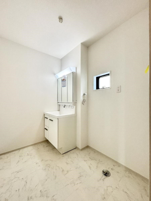 ���̑� �L�X�Ƃ�Ƃ�̂��郉���h���[�X�y�[�X�B  